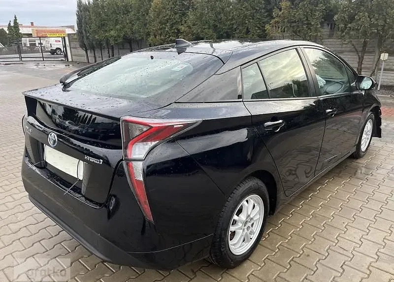 toyota prius wolsztyn Toyota Prius cena 34900 przebieg: 110185, rok produkcji 2018 z Wolsztyn